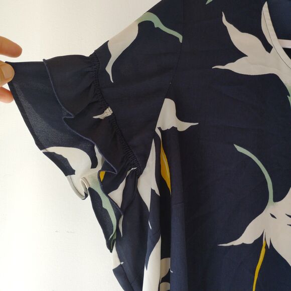 Lane Bryant women's bundle of 2 floral tops size 22 - Picture 2 of 8